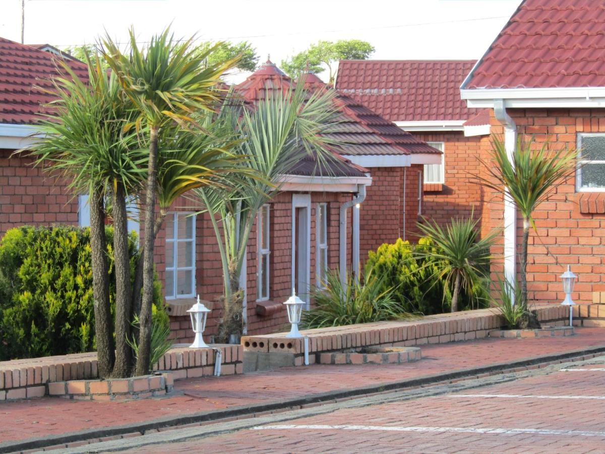 The Clan Lodge Mohlanapeng ภายนอก รูปภาพ
