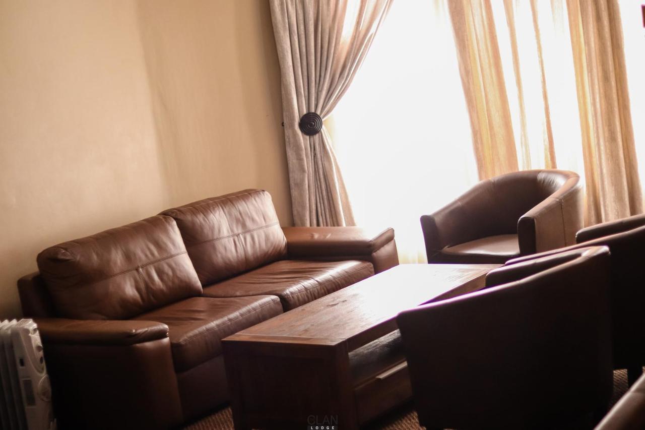 The Clan Lodge Mohlanapeng ภายนอก รูปภาพ