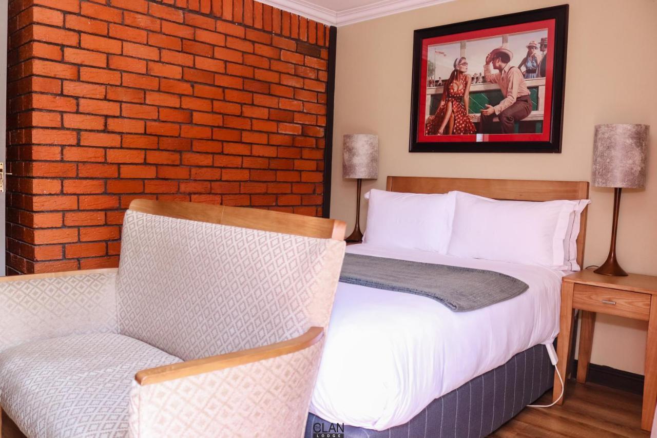 The Clan Lodge Mohlanapeng ภายนอก รูปภาพ